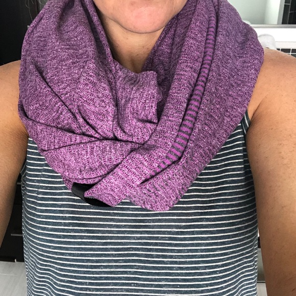 Lululemon vinyasa scarf - Picture 1 of 4